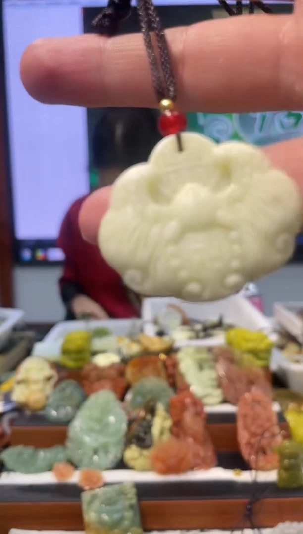 【闪购商品】岫玉吊坠未镶嵌·