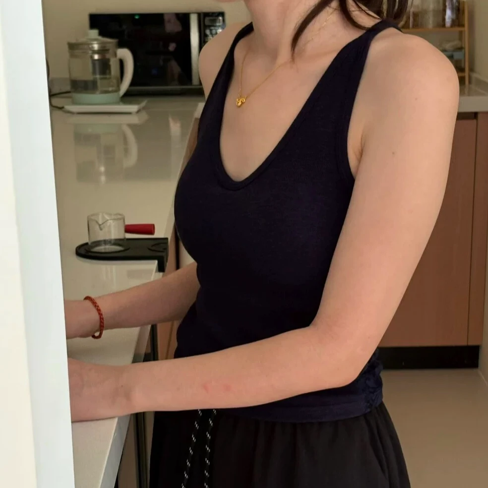 2025 早秋拼接蕾丝 固定一体杯吊带