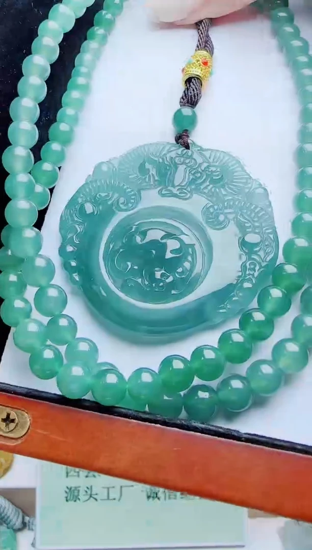 颈饰未镶嵌翡翠多样性发其一79552       时来运转   三羊+珠链