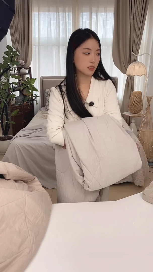 孤品微瑕被子  1.5*2.1cm  亚麻