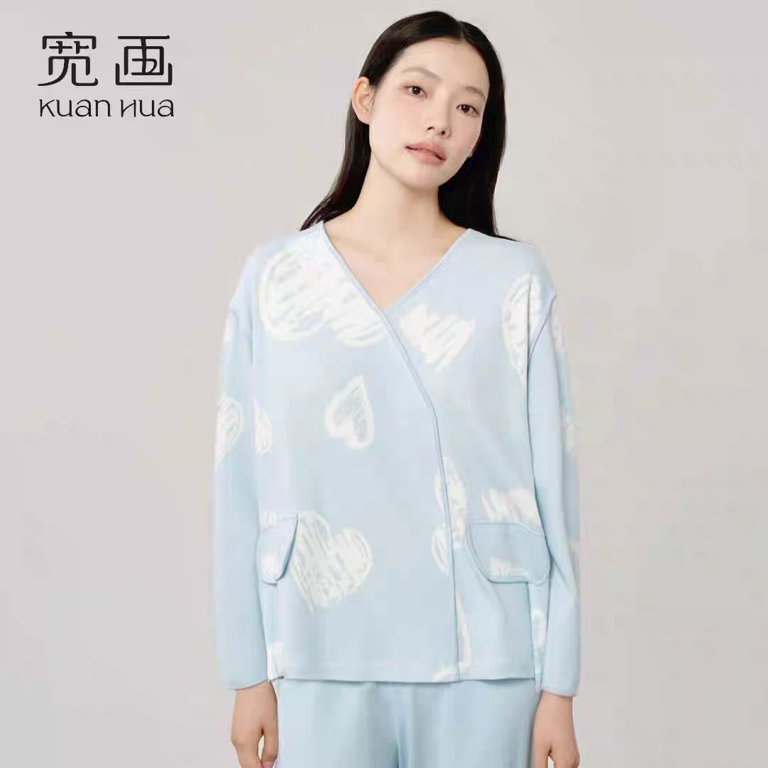 宽画98076秋冬新款女士怦然心动系列对开长袖家居服