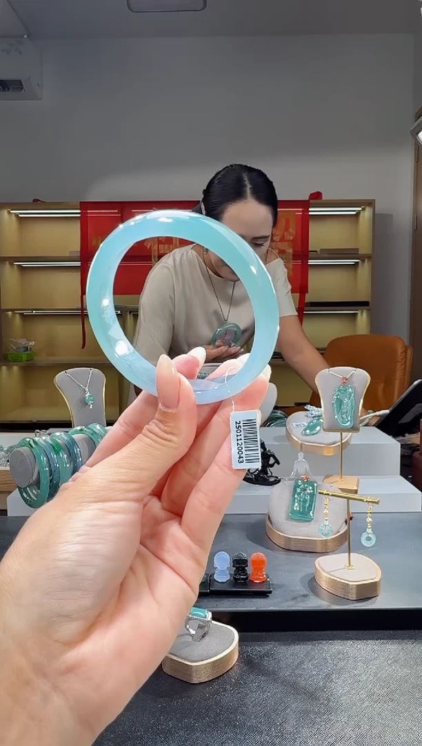 未镶嵌手镯翡翠58圈