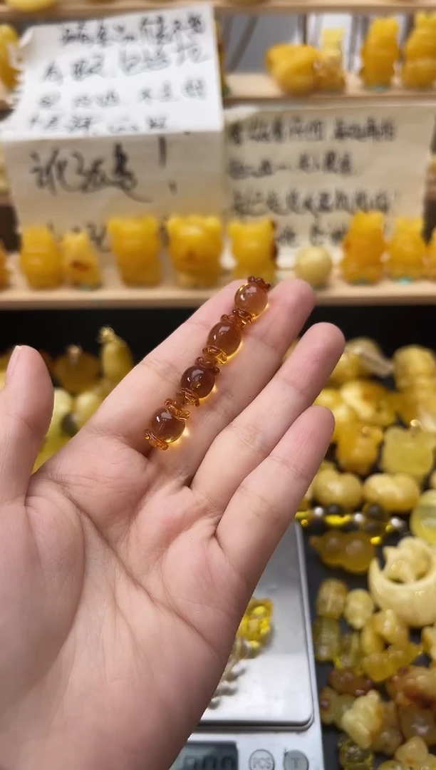 琥珀未镶嵌珠宝奇石116琥珀蜜蜡微瑕 多样性随机发其一、