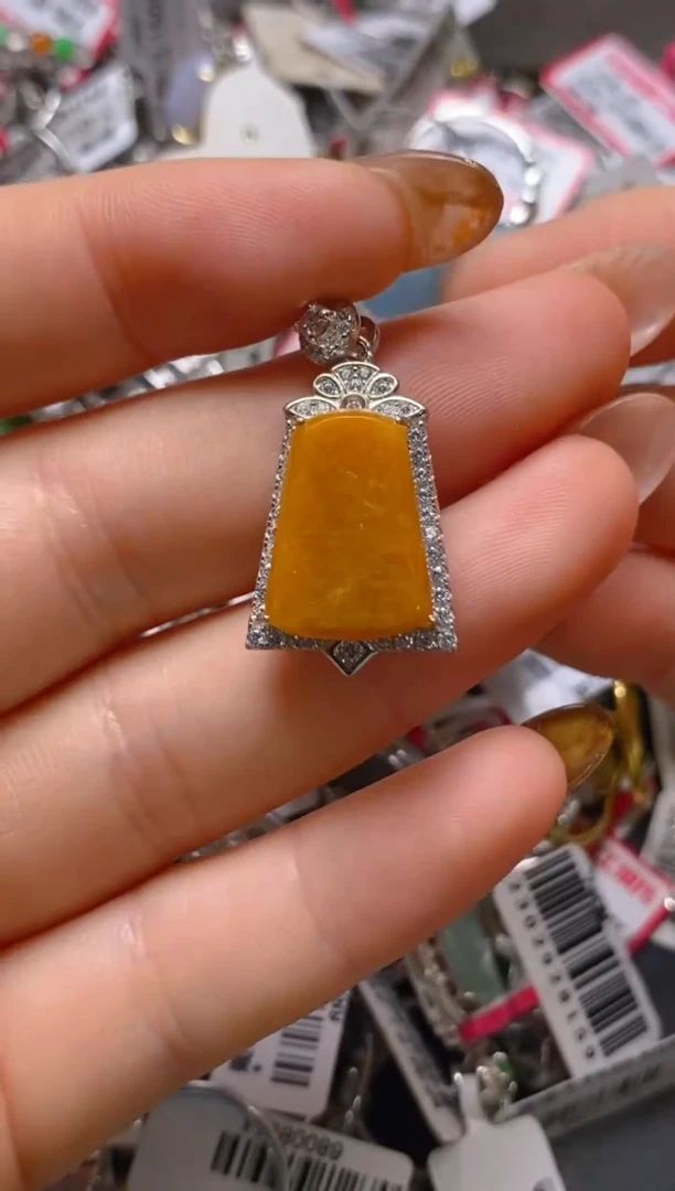 银S925镶嵌戒指翡翠百内无证书