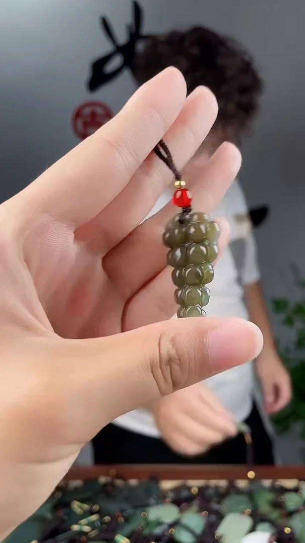 和田玉未镶嵌颈饰拍一发一，多样性发货
