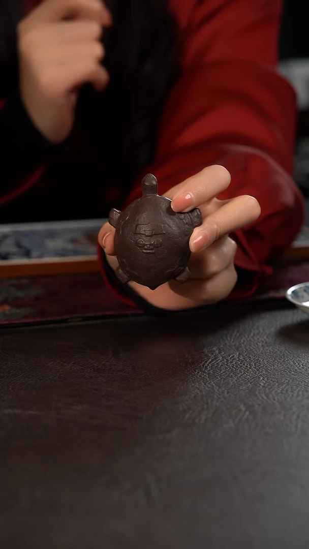伟壶柴烧小龟龟茶宠