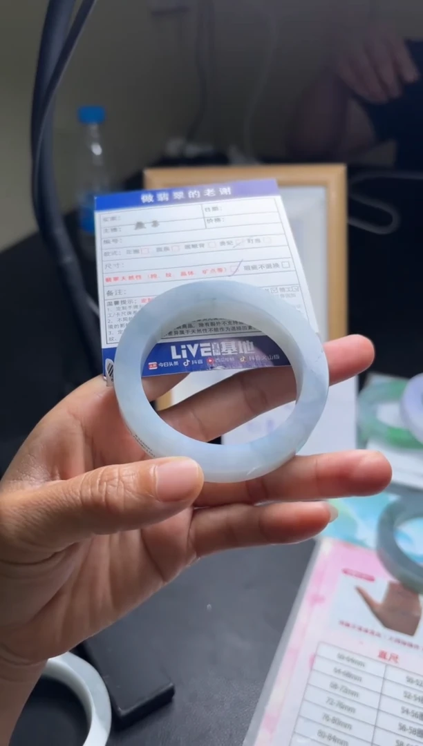 未镶嵌手镯定制翡翠S*.定制手镯不退不换