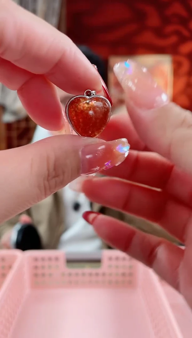 【闪购商品】长石吊坠未镶嵌多样性发其一