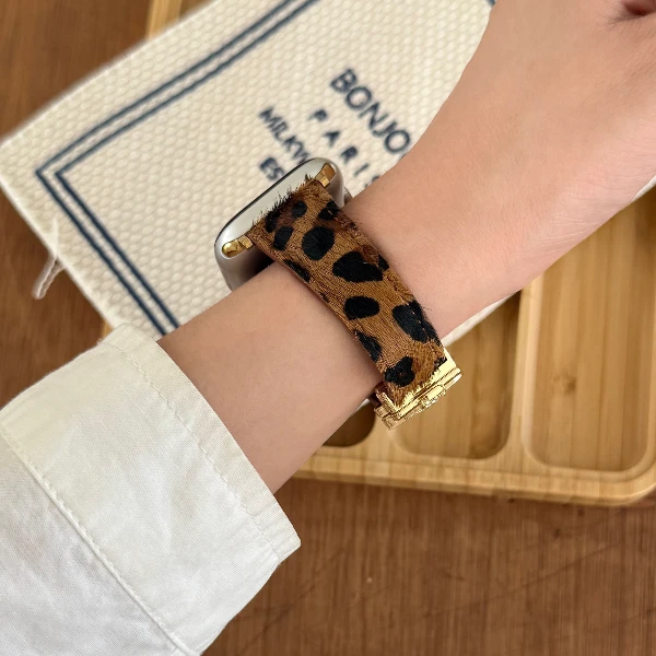 豹纹真皮质磁吸扣表带适用iwatchS11苹果手表AppleWatchS1098765E