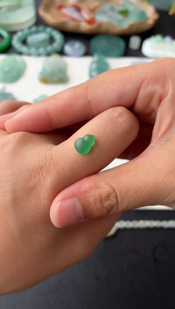 未镶嵌定制翡翠翡翠