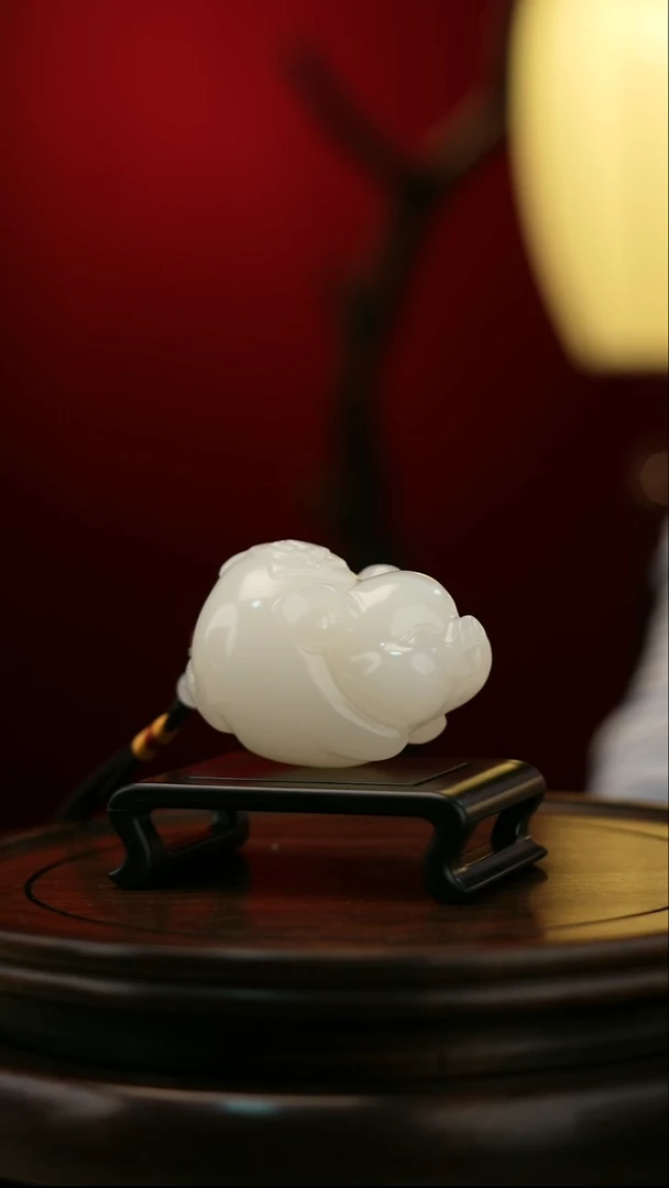 玉【吉祥福猪】天然玉石手把件
