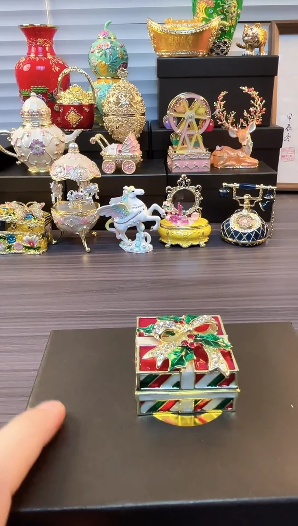 摆件七宝烧珐琅彩首饰盒    圣诞礼盒