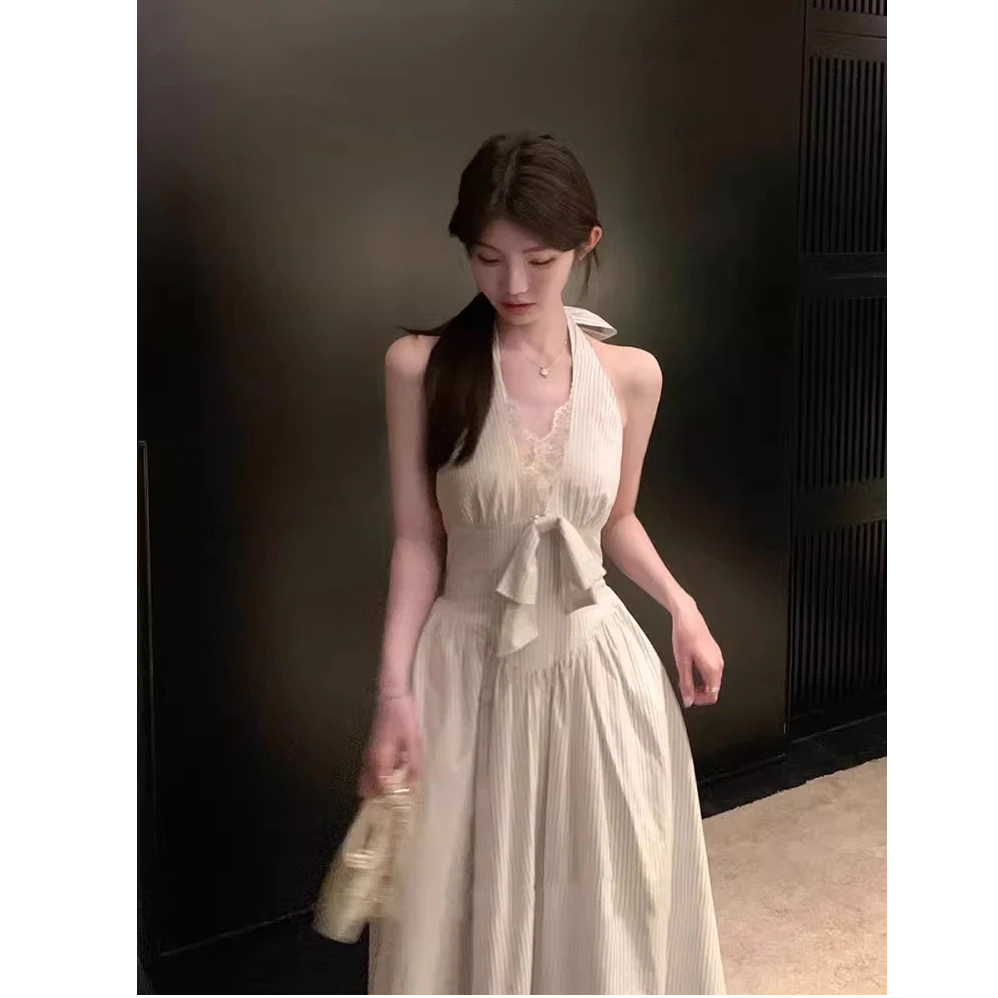 仲夏海风 复古条纹挂脖连衣裙女夏季修身纯欲气质度假裙子