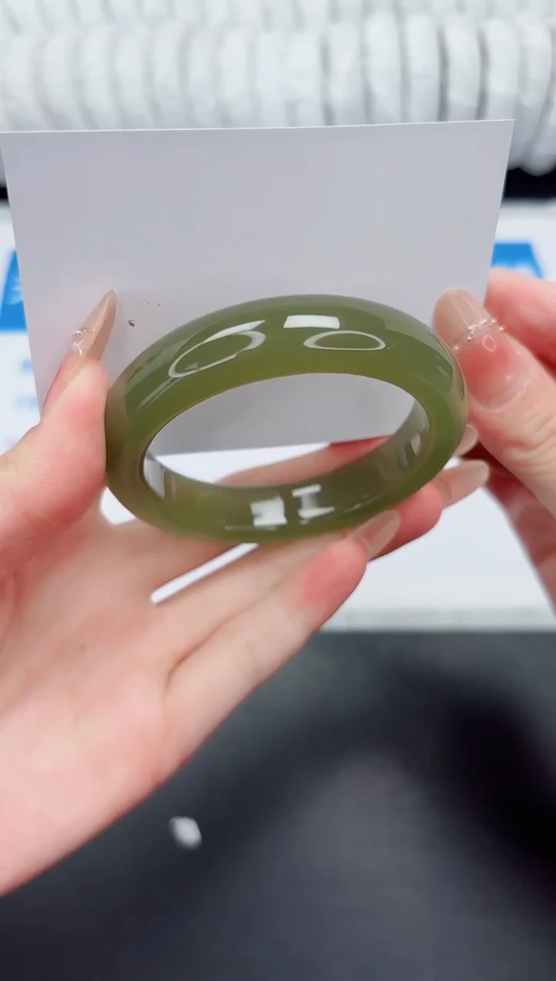 未镶嵌手镯石英质玉3-56.4SHS