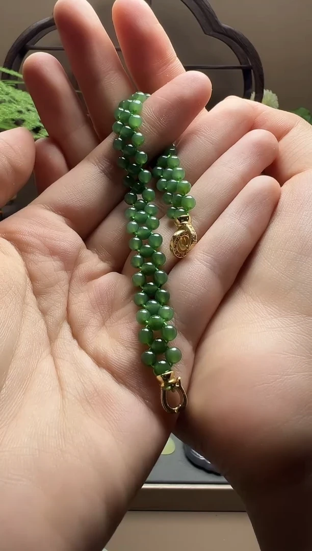 和田玉未镶嵌颈饰手链