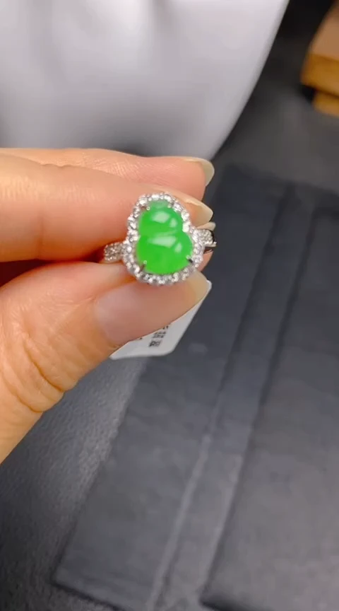 翡翠戒指银S925镶嵌葫芦