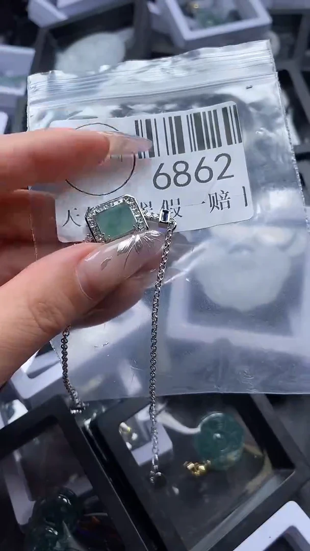 吊坠(不含链)未镶嵌翡翠6862