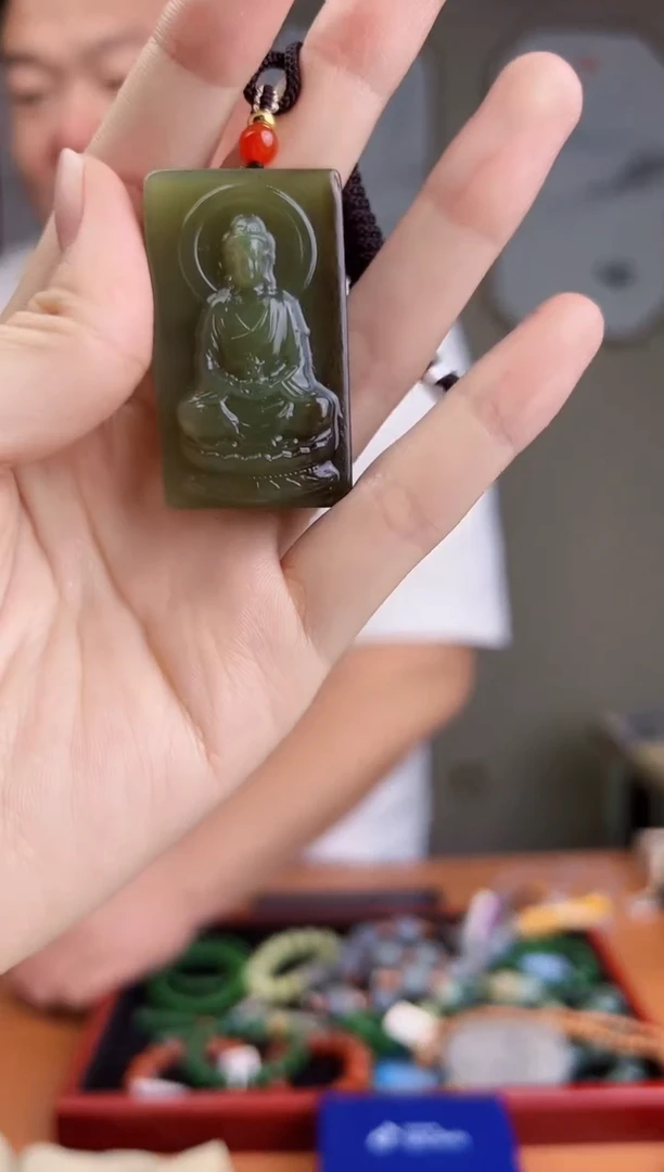 颈饰未镶嵌和田玉一物一证 拍一单发一个