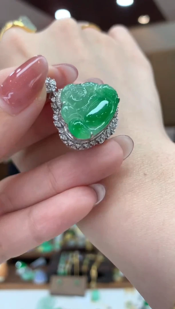 翡翠18K金镶嵌吊坠(不含链)佛公