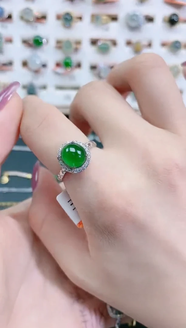 翡翠戒指银S925镶嵌天然翡翠