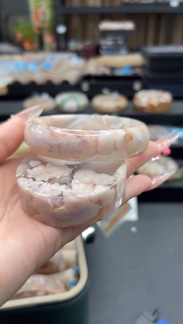 未镶嵌手镯石英质玉113(62圈赠送镯心)