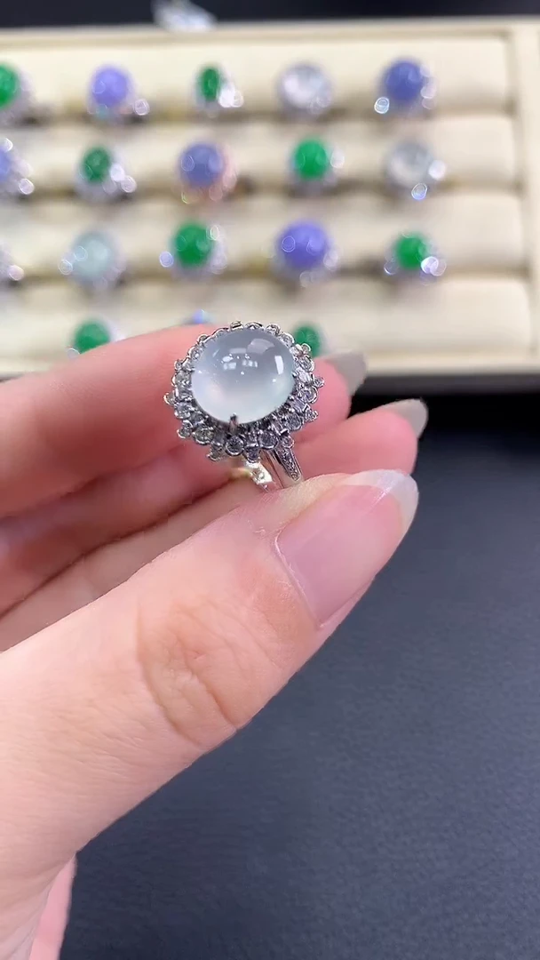 翡翠戒指18K金镶嵌春日珠宝 B110