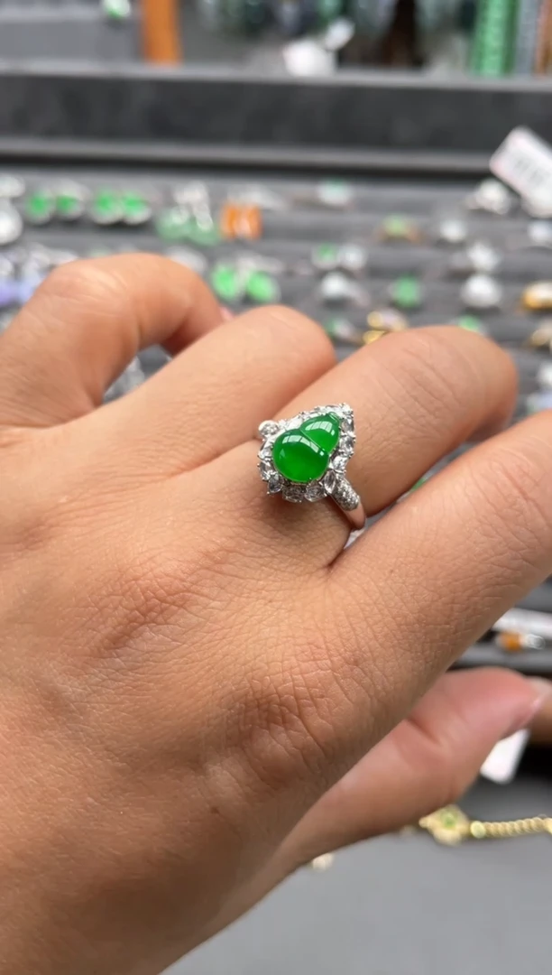 【闪购商品】翡翠戒指18K金镶嵌0303LYU04