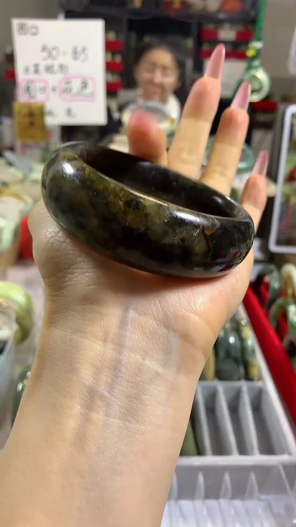 未镶嵌岫玉手镯16 53+ 包容