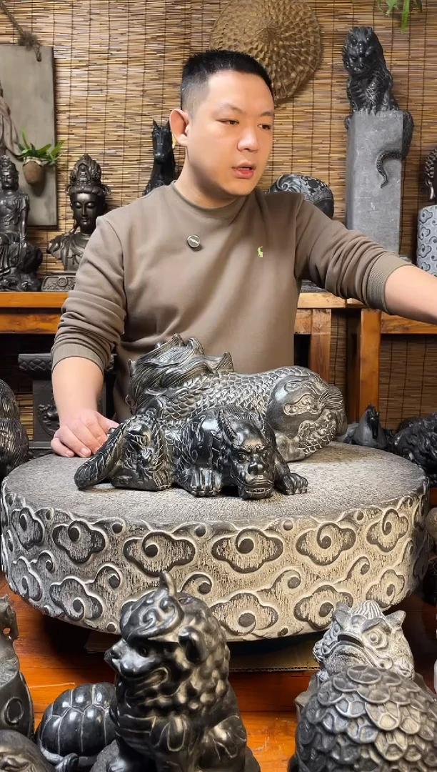 石材买**冷天然青石雕刻40貔貅