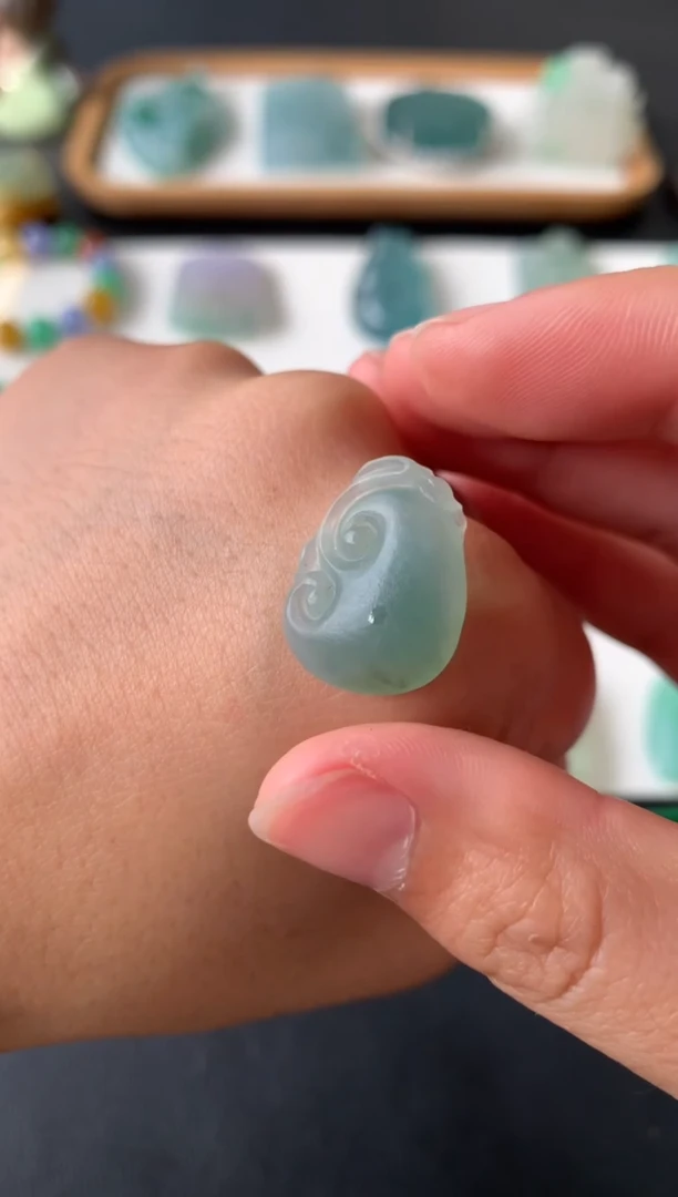 未镶嵌定制翡翠翡翠