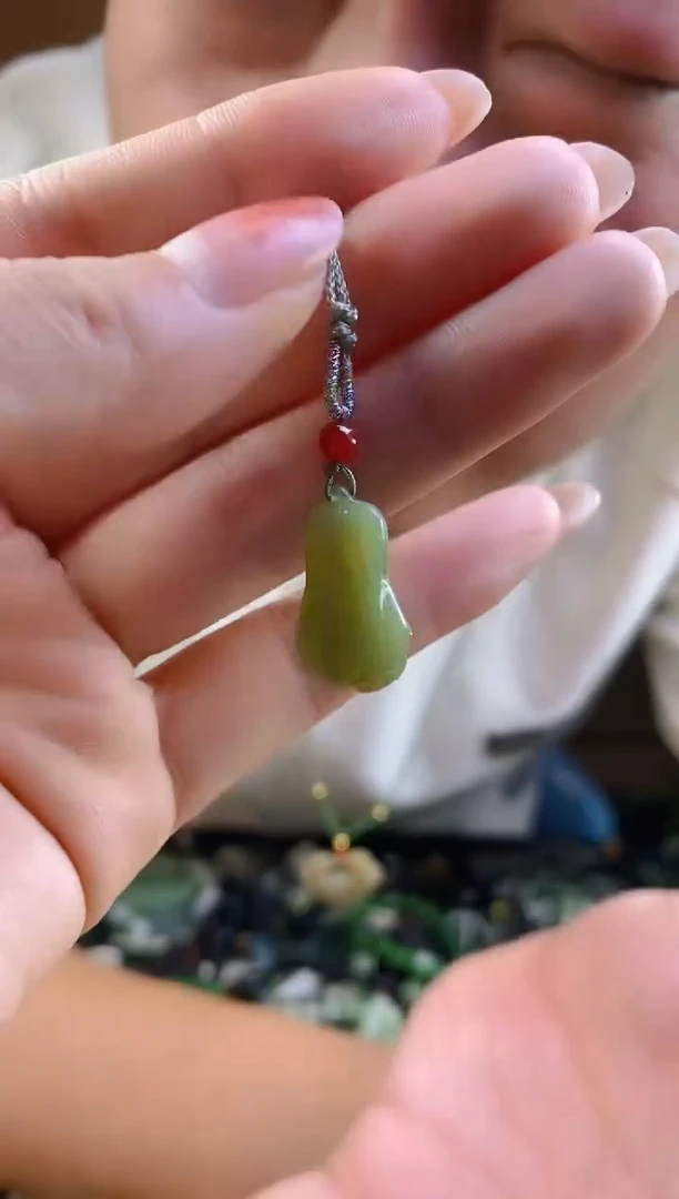 和田玉未镶嵌颈饰多样性发货，拍一发一