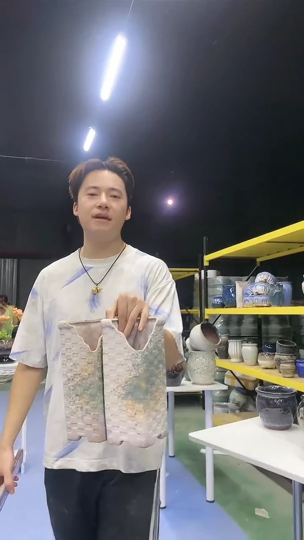 宜兴紫砂粗陶花瓶22