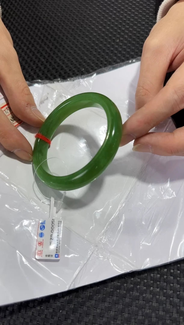 【闪购商品】和田玉（碧玉）手镯未镶嵌俄7圈口约58mm