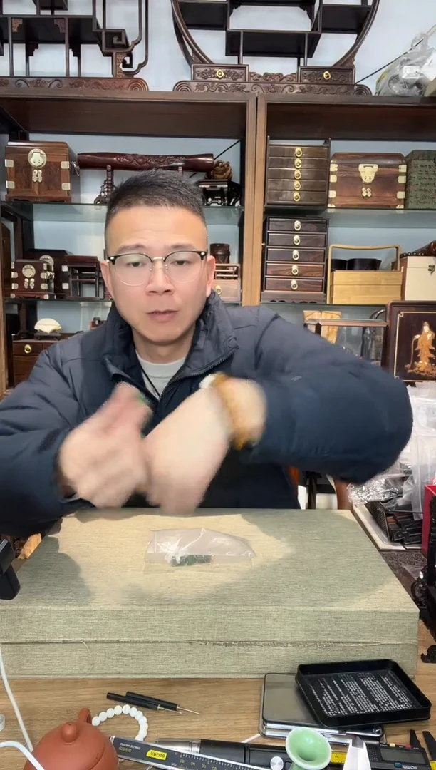 922所见即所得 碧桶珠脖挂1.3*1.1