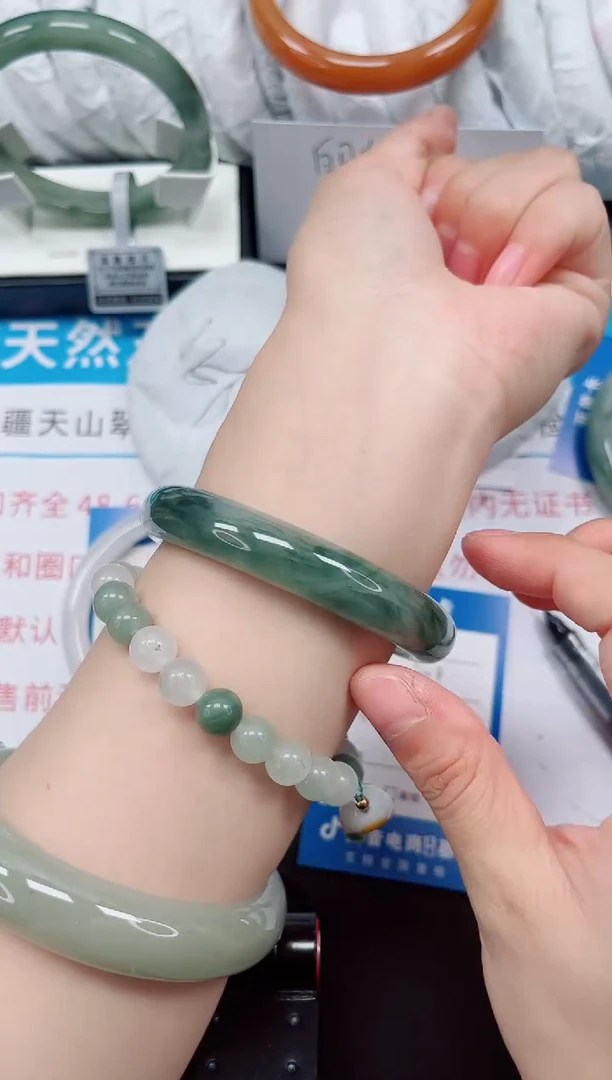 未镶嵌手镯石英质玉92-56/57