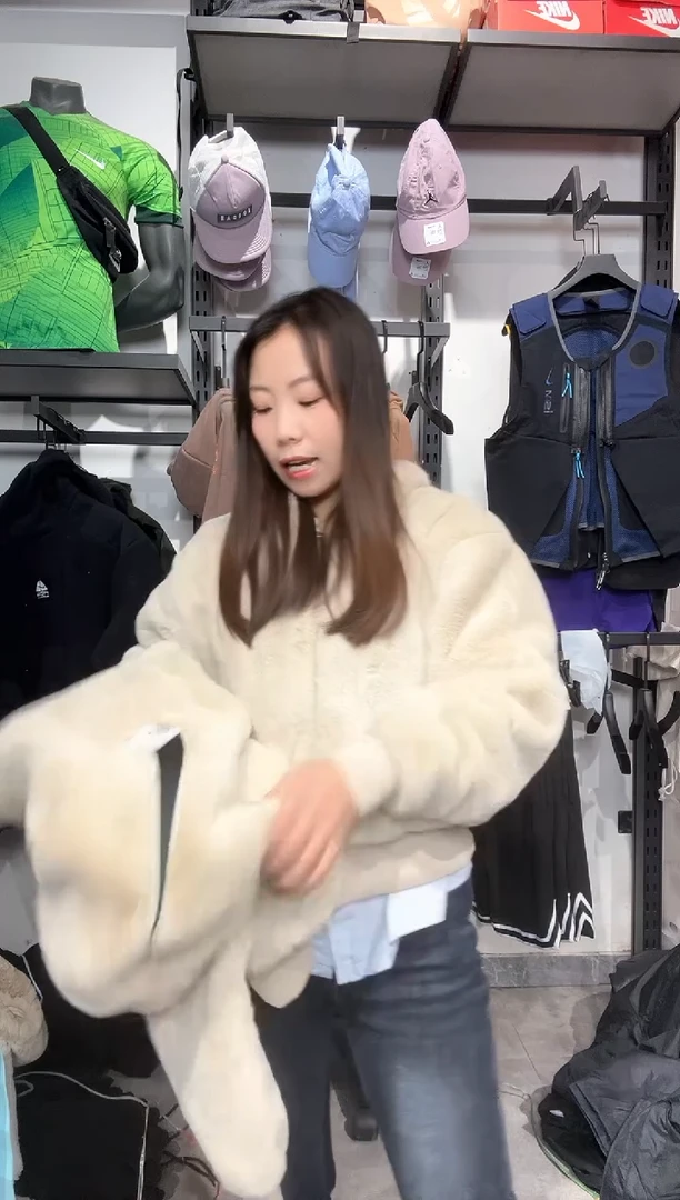 1267编码 瑕疵款直播间过款为准 尺码