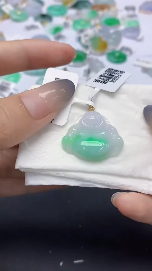 翡翠18K金镶嵌颈饰天然缅甸a货翡翠