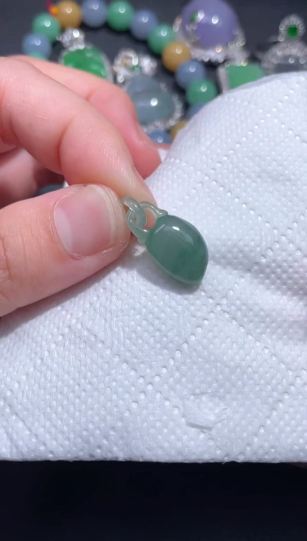 颈饰未镶嵌翡翠壹**漂15