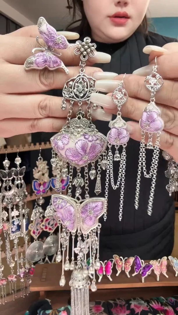 刺绣纯手工民族风刺绣耳环戒指压襟一套