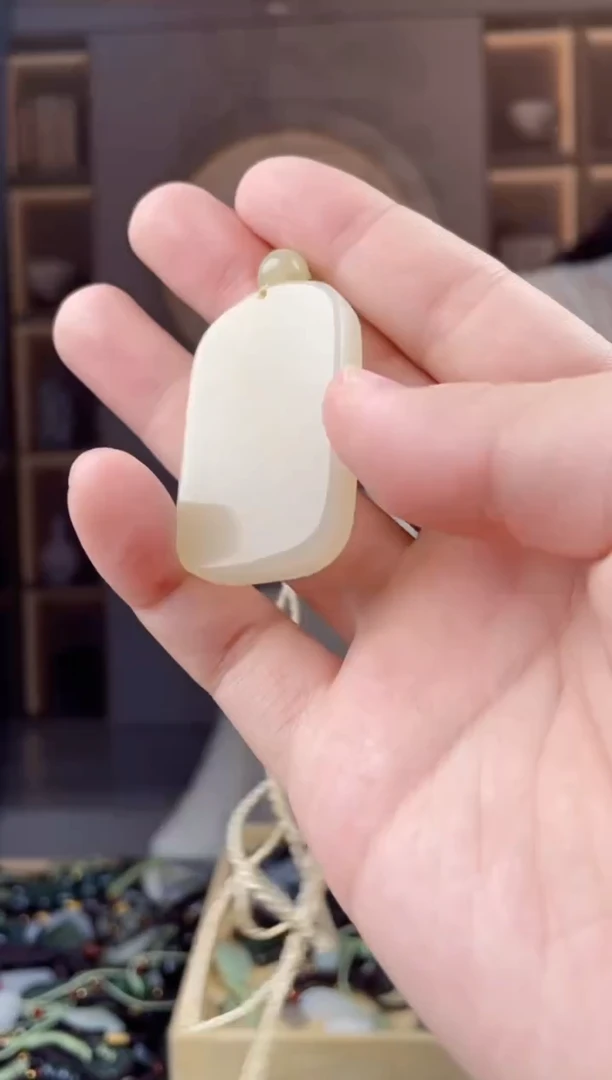 颈饰未镶嵌和田玉拍一发一，多样性发货