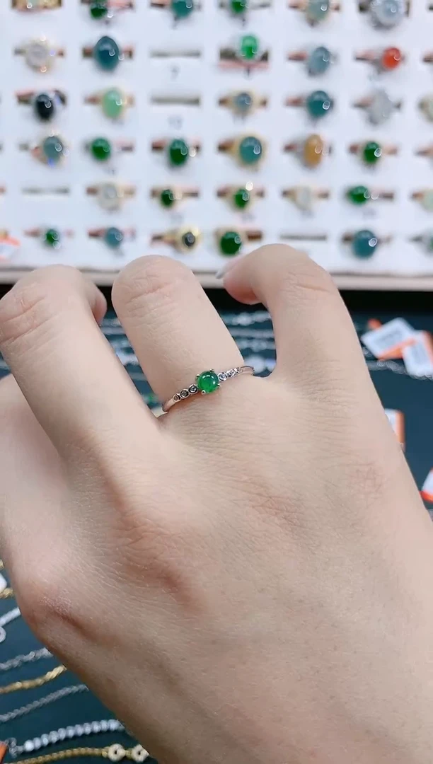 翡翠戒指银S925镶嵌天然翡翠