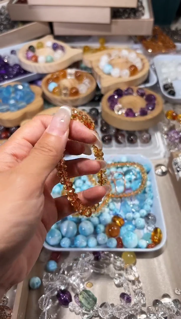 水晶手串未镶嵌我****?T80爆力黄算盘珠手串拍7