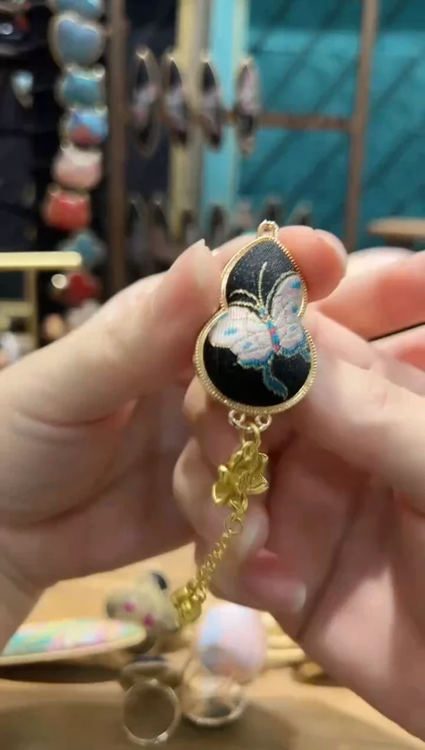 【闪购商品】【孤品2.18】蝴蝶葫芦胸针孤品