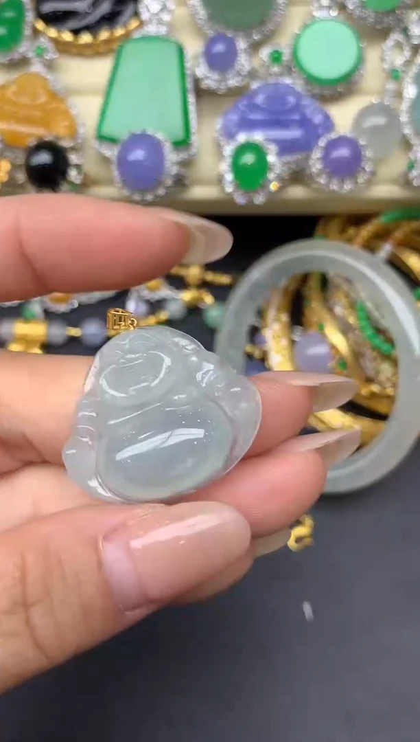 翡翠18K金镶嵌颈饰107-雪姐翡翠天天见