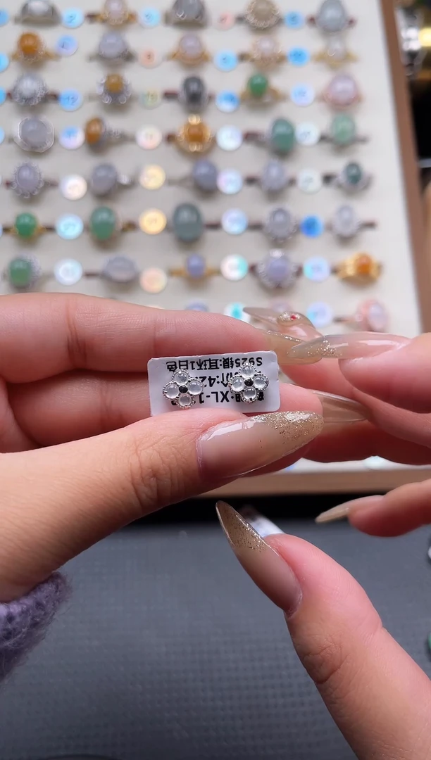 【闪购商品】翡翠耳饰银S925镶嵌天然A货翡翠耳钉