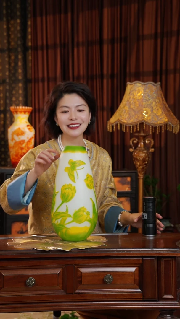 琉璃葛蕾F53.。。。。。。。。