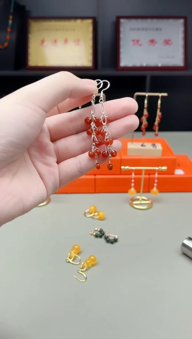 未镶嵌耳钉玛瑙/玉髓323