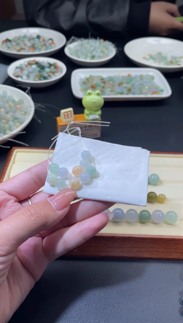 颈饰未镶嵌翡翠刘*星翡翠净货