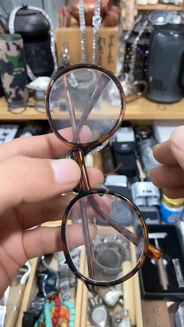 瓷片闪购商品  如图所示