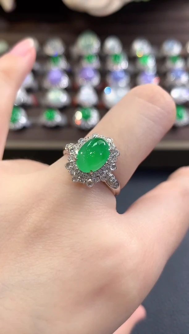 18K金镶嵌戒指翡翠d167